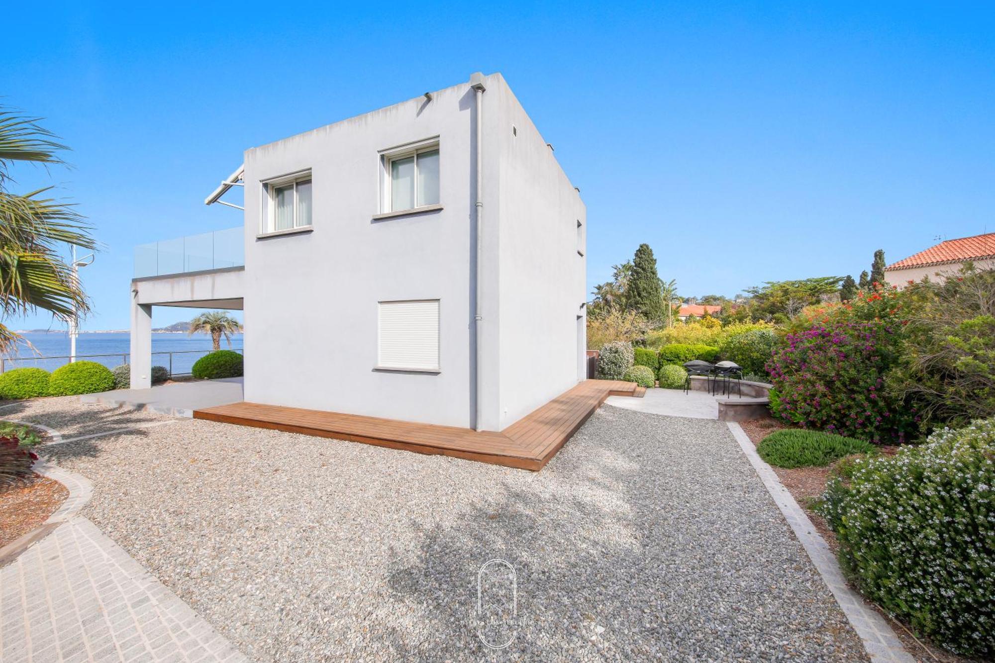 Villa Antoine Appartement Rdj Vue Mer Clim Wifi Parking Plage 50M La Garonne Le Pradet Exteriör bild